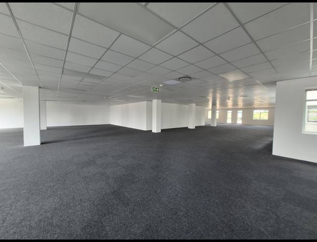1,212M² OFFICE TO LET IN SANDTON CENTRAL